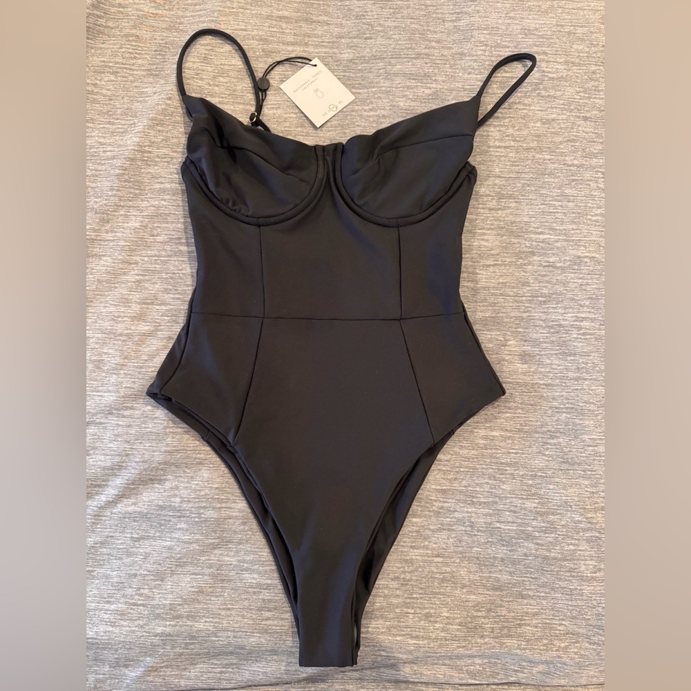 SKATIE Rachael Swim